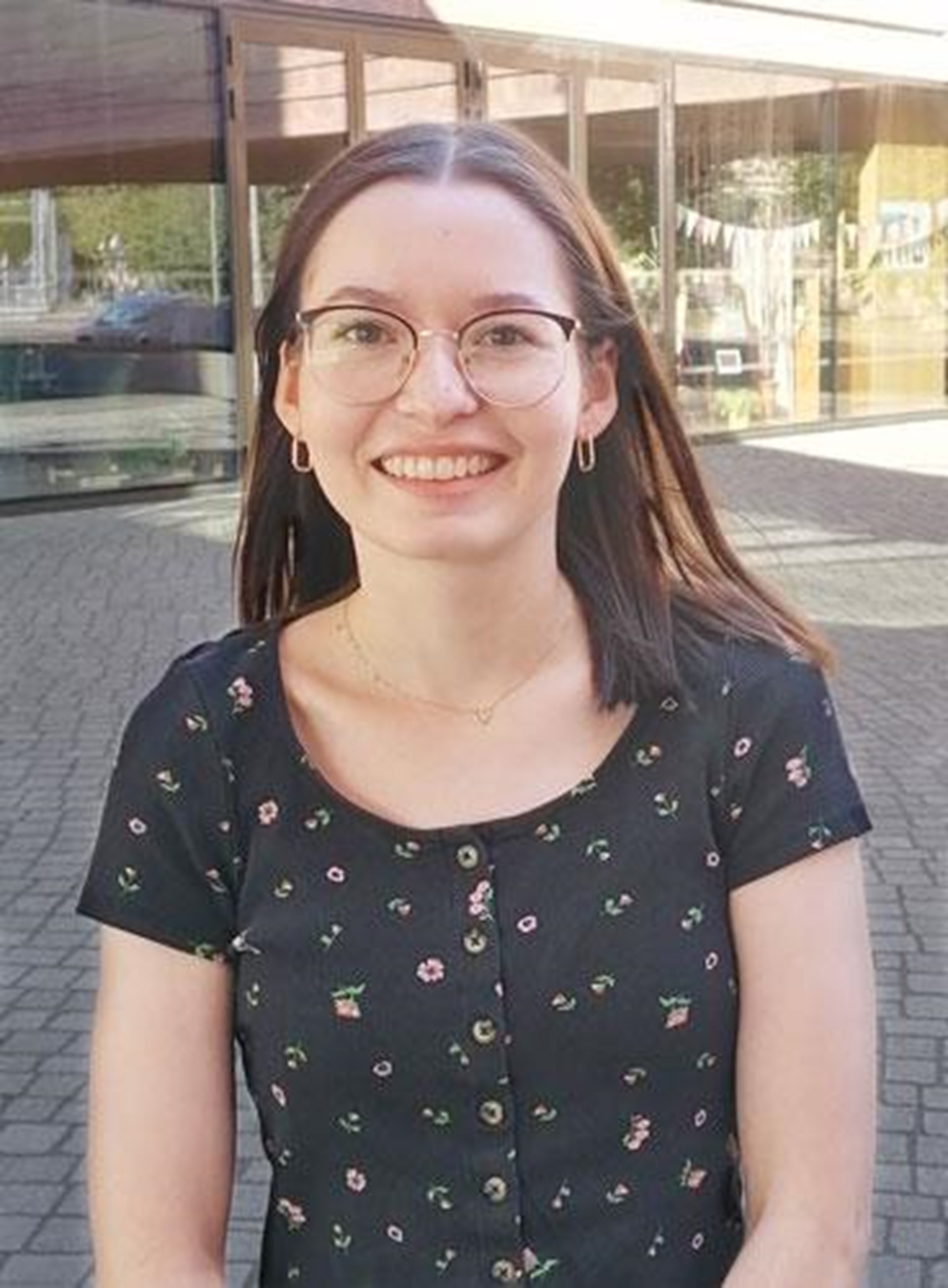 Mitarbeiterfoto von Hanna Reif