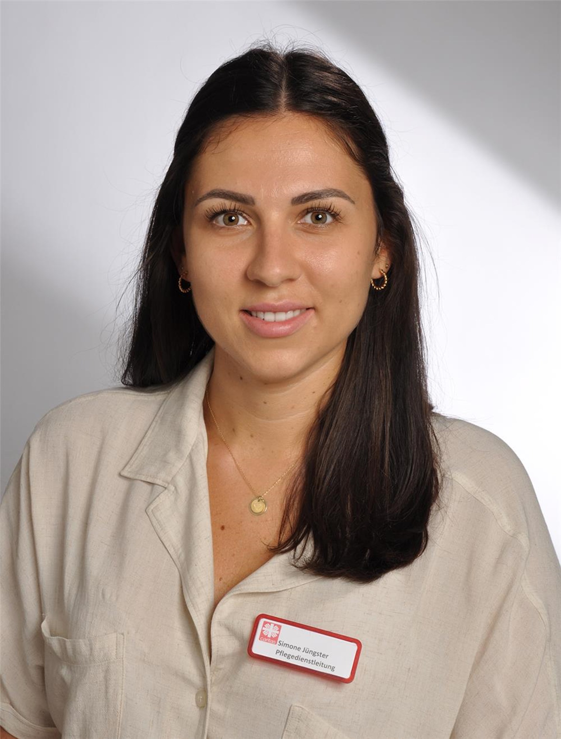 Porträtfoto Simone Jüngster